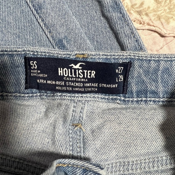 High Rise Dad Jeans from Hollister - Picture 1 of 3